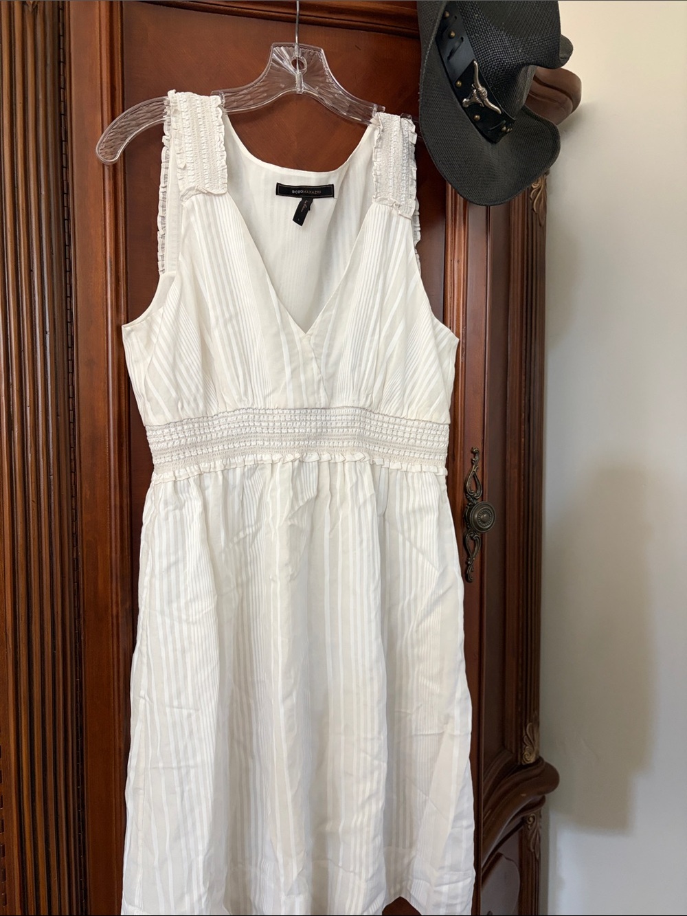 BCBG Max Azria Ombré Smock waist dress. Lined.
